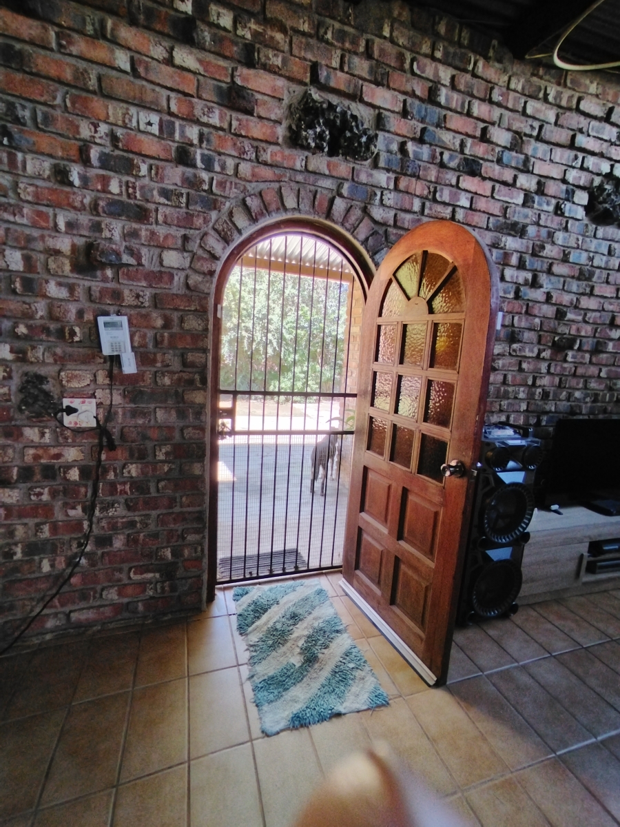 4 Bedroom Property for Sale in Christiana North West